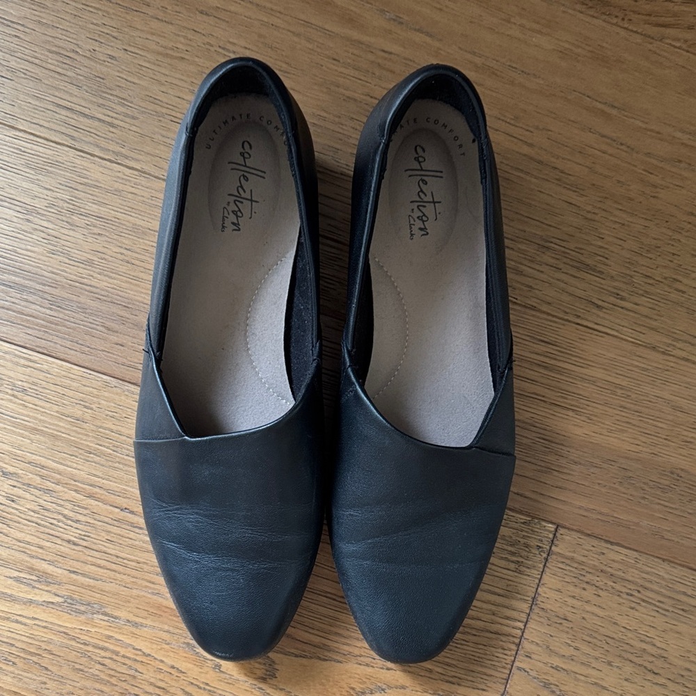 Clarks Black Leather Slip-On Sz 9